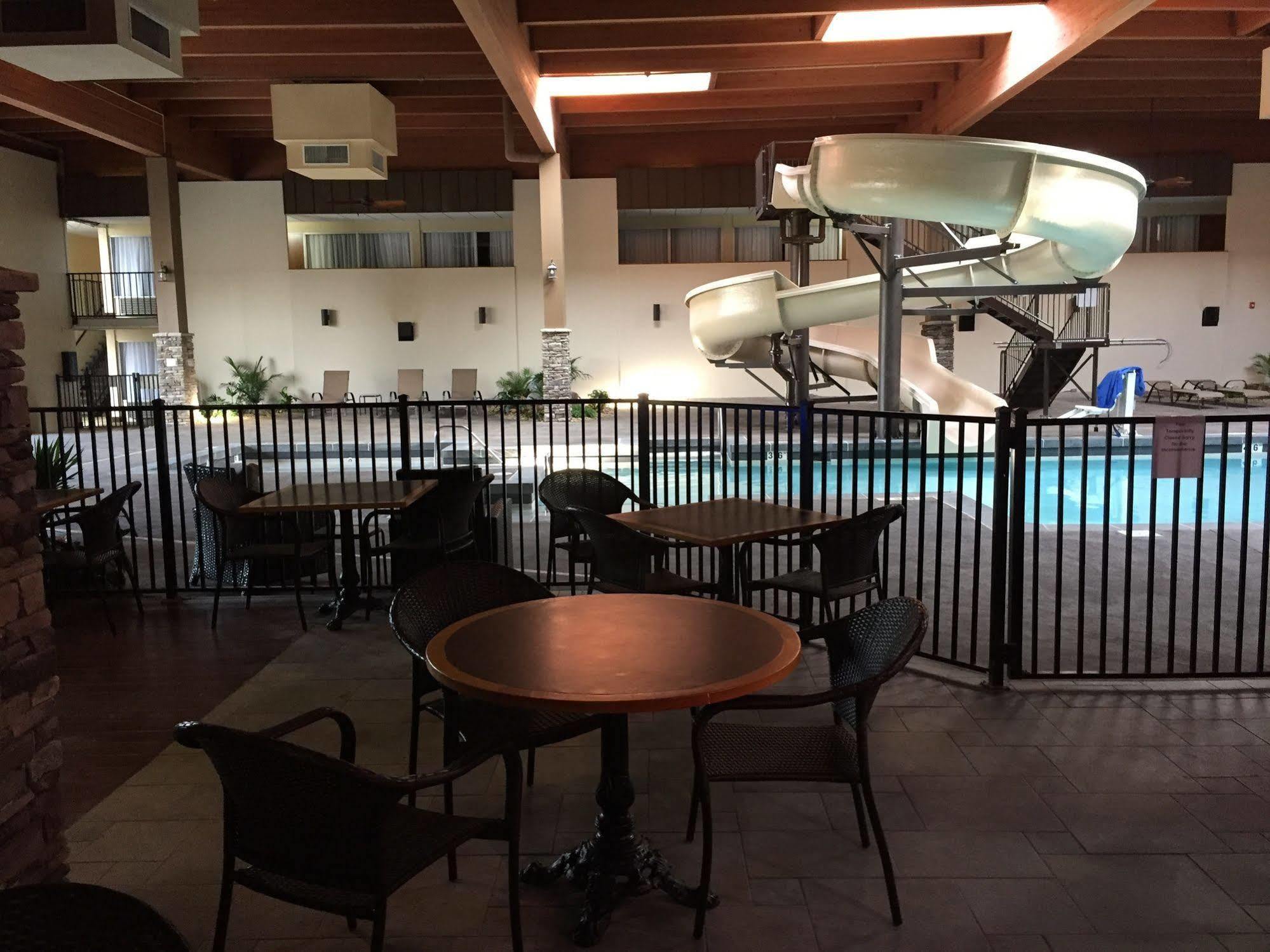 Cascades Mountain Resort, Ascend Hotel Collection Hendersonville Eksteriør bilde